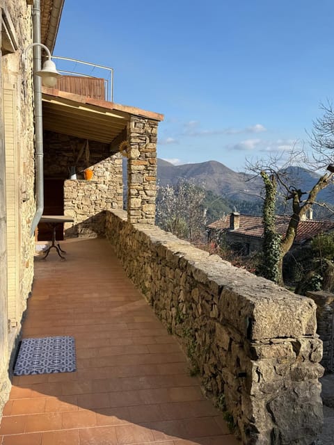 Property building, Natural landscape, View (from property/room), Balcony/Terrace, Mountain view, pet friendly