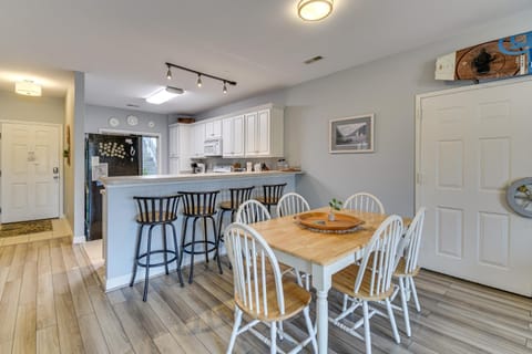 Smith Mtn Lake Fun! Resort-Style Family Retreat Apartment in Smith Mountain Lake