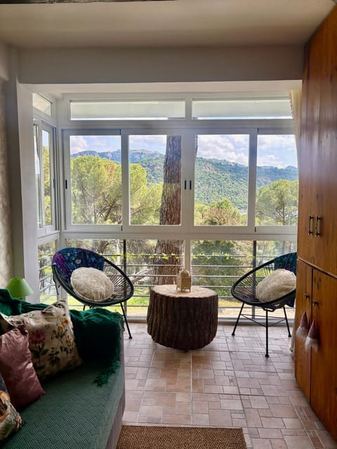 Natural landscape, View (from property/room), Balcony/Terrace, Seating area, Mountain view