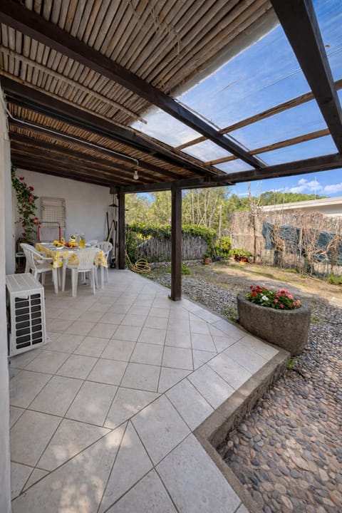 Garden, Dining area, Garden view