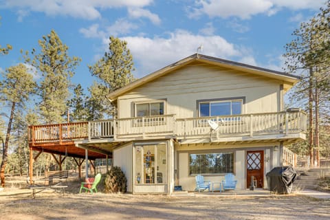 Pet-Friendly Pine Home Near Hiking and Fishing! Apartment in Park County