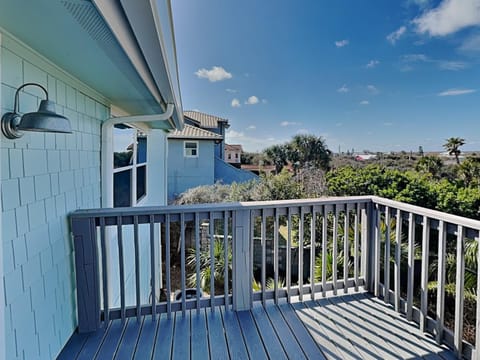 Morning Glory by Distinctive Beach Rentals House in Crescent Beach