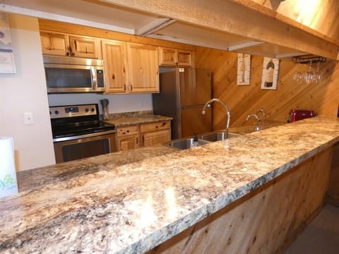 Courtside Condo at Summit Apartment in Michigan