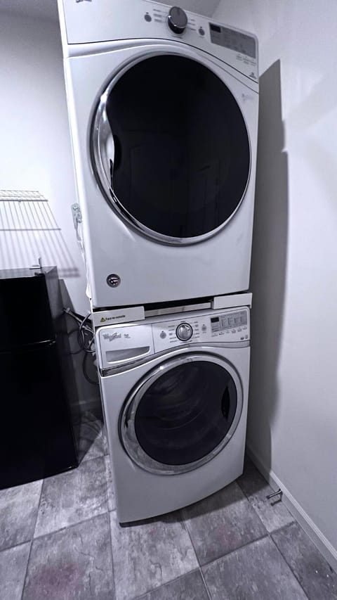 1Private Bedroom in House Plainfield Near Airport Vacation rental in Plainfield