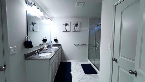 1Private Bedroom in House Plainfield Near Airport Vacation rental in Plainfield