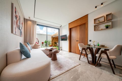 TV and multimedia, View (from property/room), Living room, Seating area, Dining area