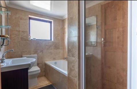 44SeagullMelkbosstrand House in Cape Town