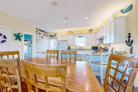 Spacious Gulf-View Home with Large Decks Private W&D and Steps Away From Beach House in Pensacola Beach