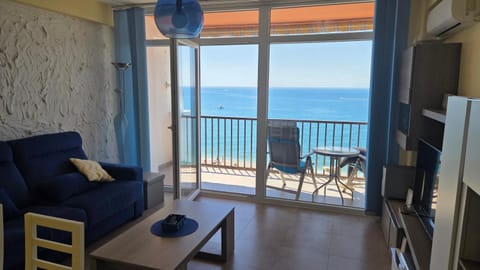 TV and multimedia, View (from property/room), Balcony/Terrace, Seating area, Sea view
