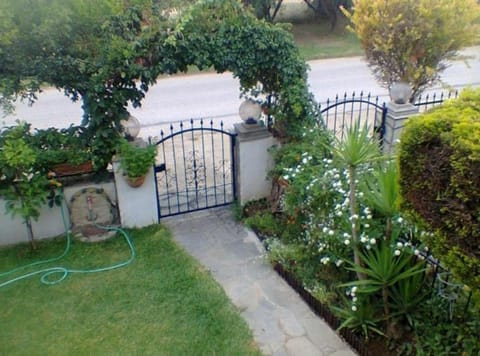 Relaxing Stay in a Cozy House with Garden Apartment in Halkidiki
