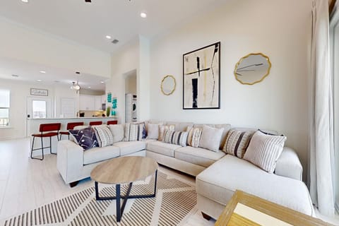 Dog friendly home with private heated pool and grill House in Dauphin Island