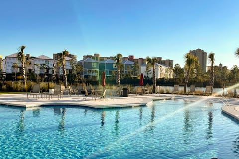 Upscale beachside dog-friendly home near the beach with grill washer dryer & AC House in Orange Beach