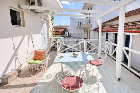 Patio, Day, View (from property/room), Balcony/Terrace, Seating area, Dining area