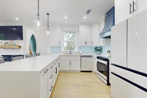 Waterview duplex with gas grill internet and bunkrooms House in Dauphin Island