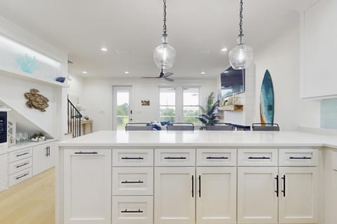 Waterview duplex with gas grill internet and bunkrooms House in Dauphin Island