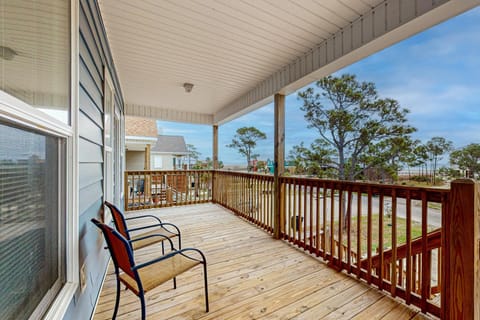 Beachview duplex with double lofts balcony W&D Wifi House in Dauphin Island