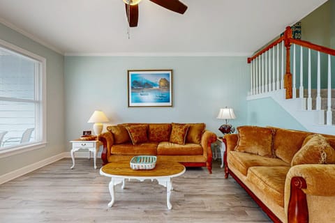 Beachview duplex with double lofts balcony W&D Wifi House in Dauphin Island