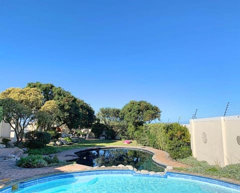 Whale Rock 32 Apartment in Hermanus