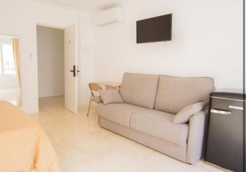 Habitación en Alicante 8 Bernardo Bed and Breakfast in Alicante