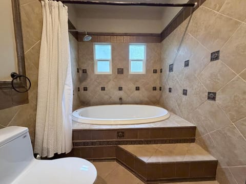 Shower, Toilet, Bathroom, Garden view, Bath