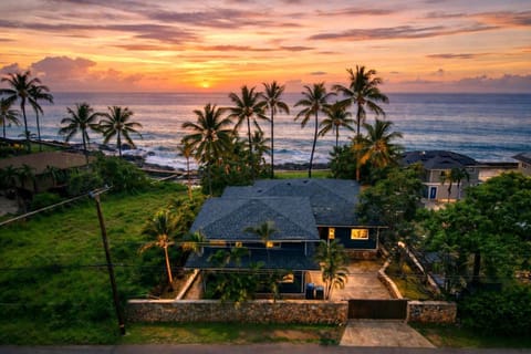 Property building, Night, Neighbourhood, Beach, Sea view, Sunrise, Sunset