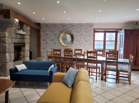 Property building, Living room