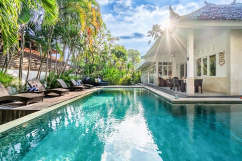 Pool view, Swimming pool