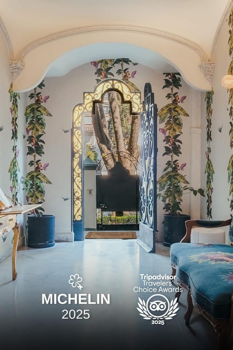 Pug Seal Polanco Allan Poe Hotel in Mexico City