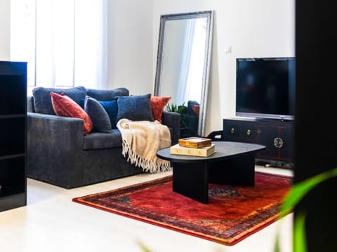 TV and multimedia, Living room, Seating area