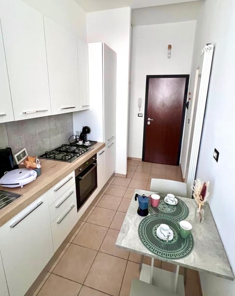 Kitchen or kitchenette, kitchen