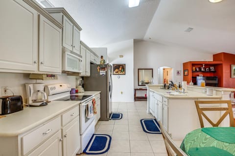 8 Mi to Sea! Snowbird Haven with Porch in Palm Coast House in Palm Coast