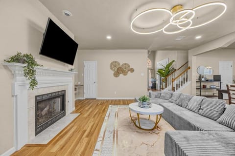 Spacious & Peaceful Home in Central Austin House in Austin