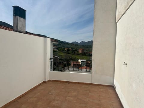 Natural landscape, Balcony/Terrace, Mountain view