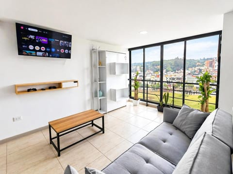 Natural landscape, TV and multimedia, View (from property/room), Balcony/Terrace, Living room, Mountain view