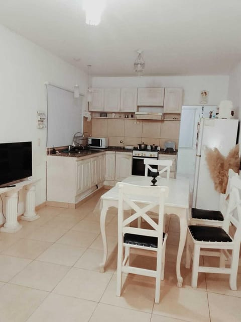 TV and multimedia, Dining area, oven, toaster