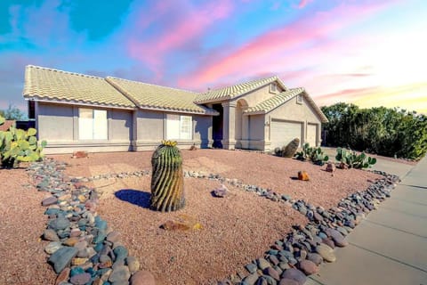 The Sonoran Sanctuary in Sahuarita House in Sahuarita