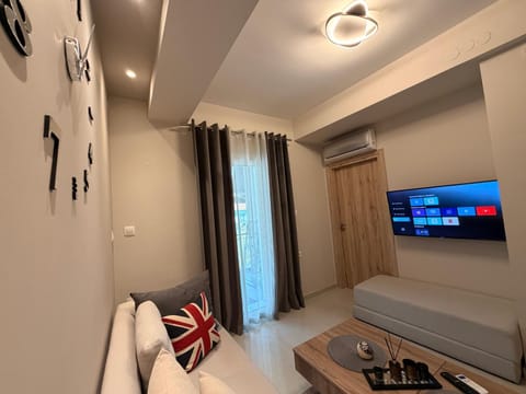 Aggelos Rooms 1 Bed and Breakfast in Volos