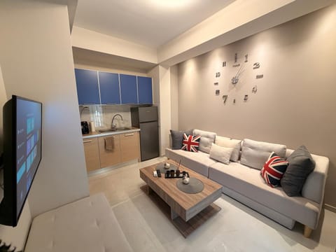 Aggelos Rooms 1 Bed and Breakfast in Volos