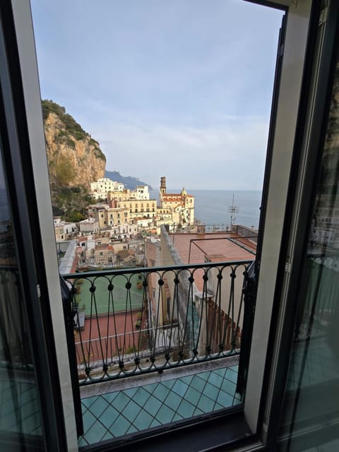 Day, Natural landscape, View (from property/room), Balcony/Terrace, City view, Mountain view, Sea view