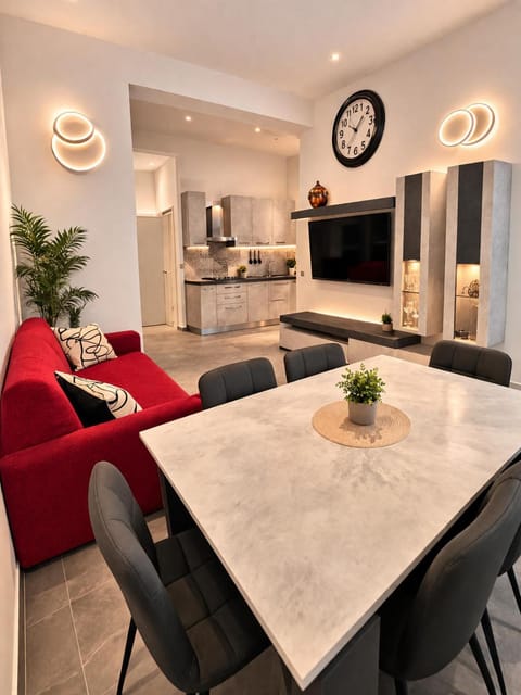 Communal lounge/ TV room, Living room