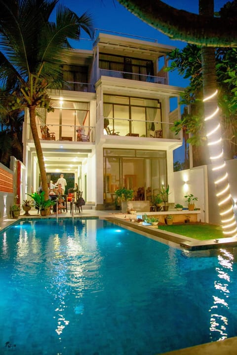 Property building, Night, Garden, Swimming pool, Swimming pool