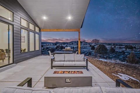Patio, Night, Natural landscape, View (from property/room), Seating area, Mountain view