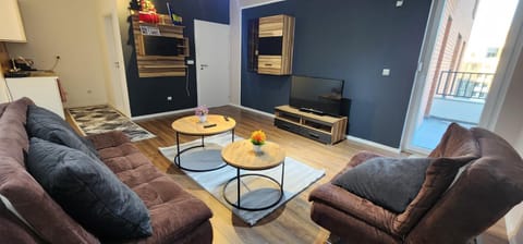 Communal lounge/ TV room, TV and multimedia, Kitchen or kitchenette, Living room, Seating area, Dining area, Evening entertainment, minibar