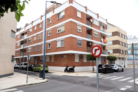 Property building, Facade/entrance, Off site