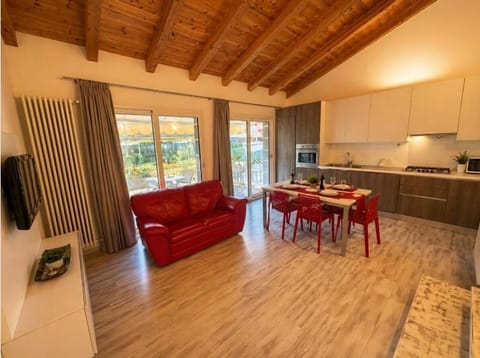 Kitchen or kitchenette, Living room, Dining area, Lunch