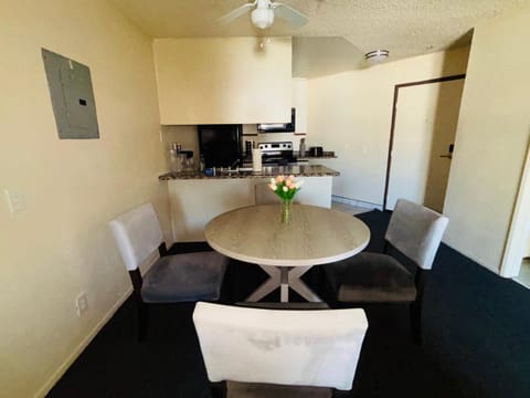 1Bd Prime Westwood Location One Block from UCLA Apartment in Westwood