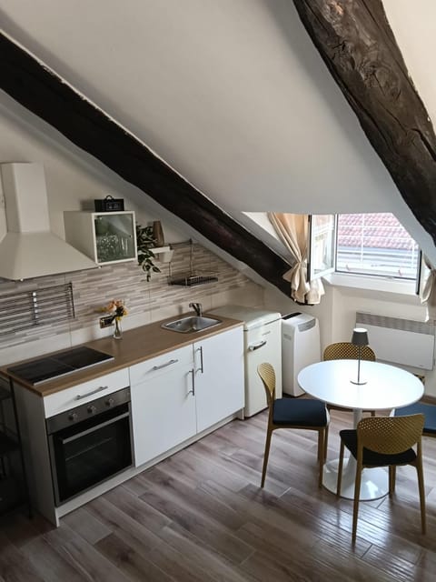 Dining area, minibar, air conditioner