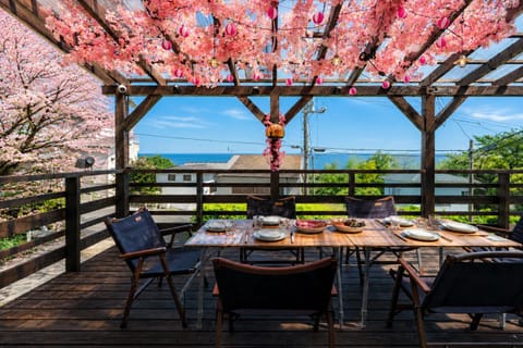 BBQ facilities, Balcony/Terrace, Garden view, Sea view