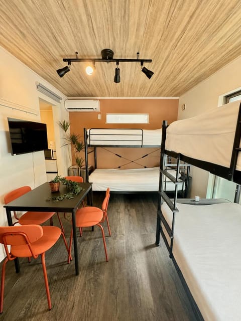 TV and multimedia, Bedroom, bunk bed, air conditioner