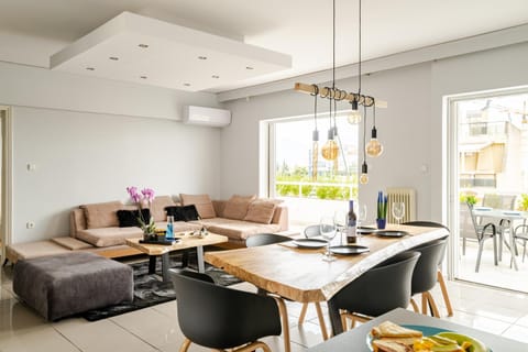 Eclipse Medical Center Apartment in Chalandri